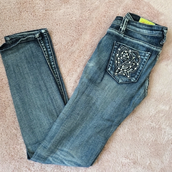 Machine Skinny Jeans with Embroidered Pocket Size 3 - Picture 1 of 6